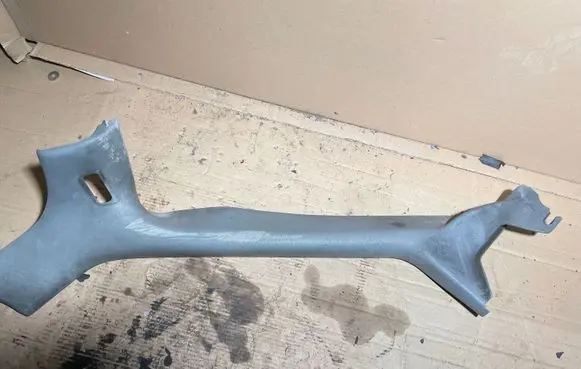 Volkswagen Transporter - Caravelle T4 (A) pillar trim 701867233