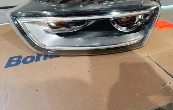 Audi Q3 8U Headlight/headlamp 8U0941043
