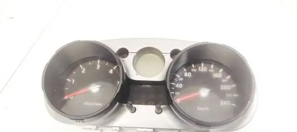Nissan Qashqai Speedometer (instrument cluster) JD08D 17H05TM