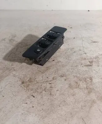 Subaru Forester SF Electric window control switch 8807