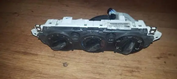 Ford Focus Climate control unit 3M5T19980AD 3M5T-19980-AD