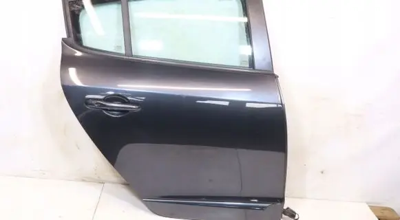 Renault Megane III Rear door