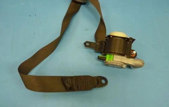KIA Soul Front seatbelt