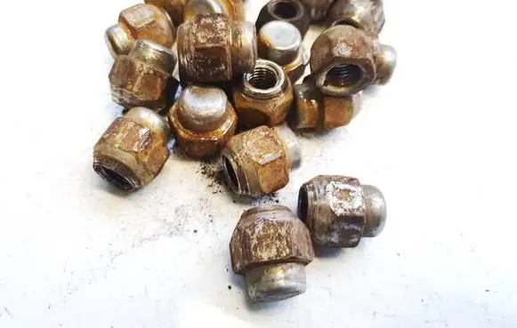 Mazda 6 Nuts/bolts 