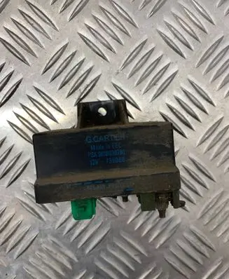 Peugeot 406 Glow plug pre-heat relay 735068 9619039780