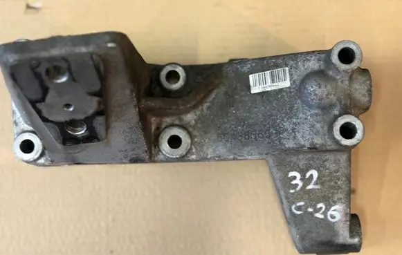 Iveco Daily 6th gen Engine mounting bracket 504385663
