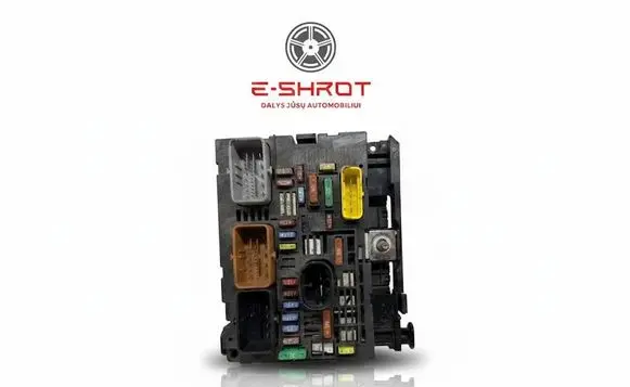 Citroen C4 I Fuse module 9807028580