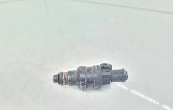 Audi A4 S4 B5 8D Fuel injector 0280150447