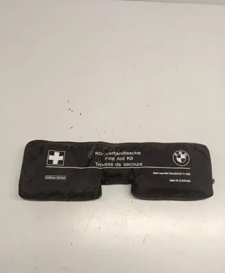 BMW 5 F10 F11 First aid kit 8270015