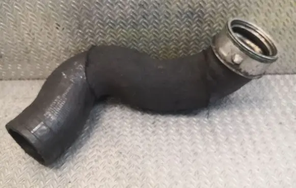 Mercedes-Benz A W169 Intercooler hose/pipe 1695280482