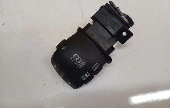 Multifunctional control switch/knob