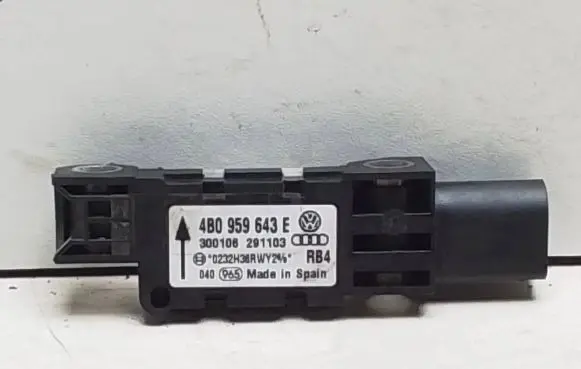 Audi A3 S3 8P Airbag deployment crash/impact sensor 4B0959643E