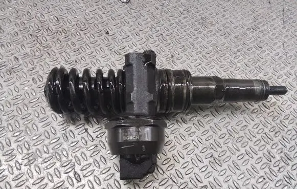 Fuel injector