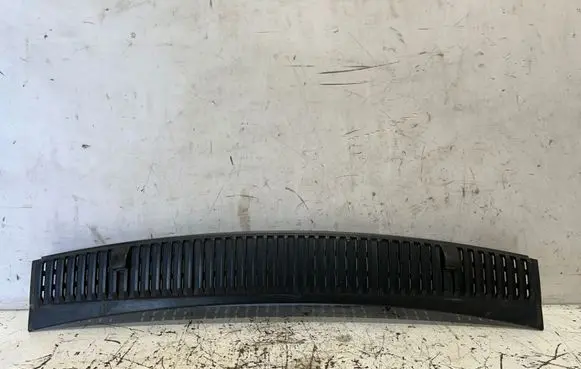 Volkswagen Sharan Wiper trim 7M3853185B