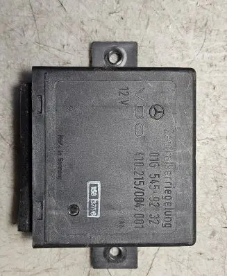 Mercedes-Benz Sprinter W901 W902 W903 W904 Door central lock control unit/module 0165459232