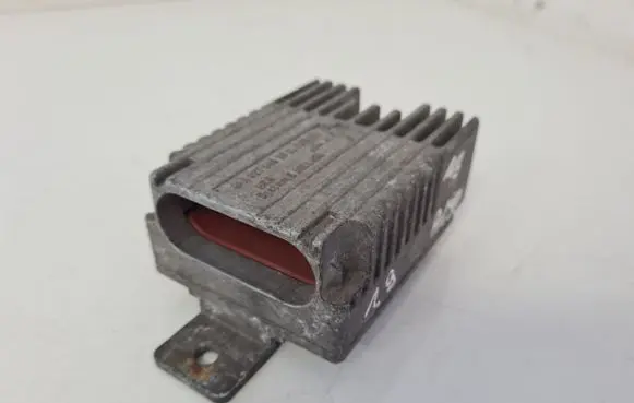 Mercedes-Benz A W168 Coolant fan relay A0275458032