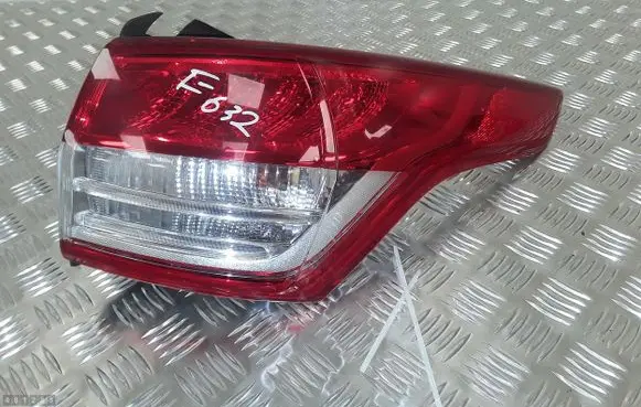 Ford Kuga I Rear/tail lights 90021840