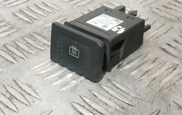 Volkswagen Golf IV Windscreen/window heater switch 1J0959621C