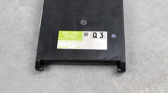 Toyota Yaris Other control units/modules 892210D110 MB2380008334