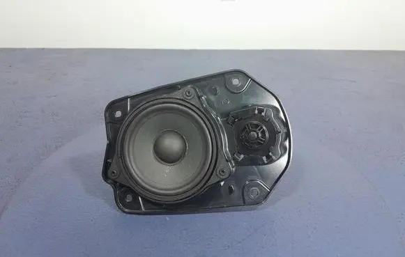 BMW X4 F26 Subwoofer speaker 9363477