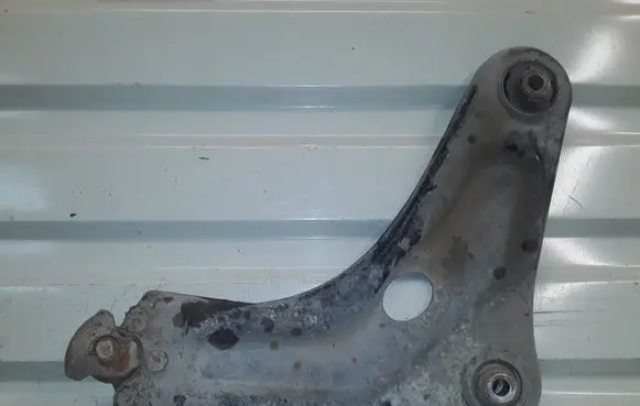 Citroen C3 Picasso Front control arm