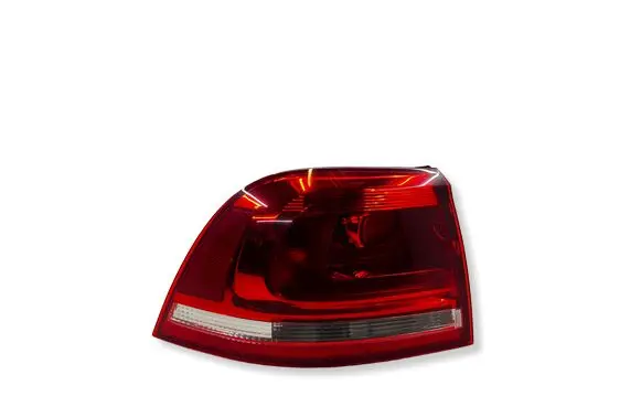 Volkswagen Touareg II Rear/tail lights 7P6945095D 89090226