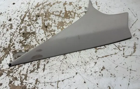 BMW 3 G20 G21 (C) pillar trim 4A01044