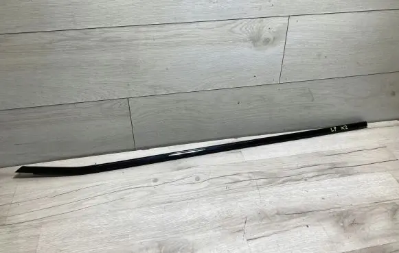 BMW X2 F39 Front door glass trim molding 7420817