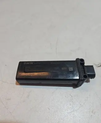BMW 3 F30 F35 F31 Tire pressure control unit 6853736 0100076050 053120100801