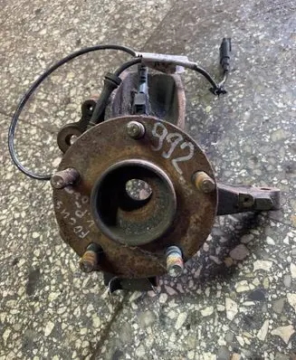 Ford Focus Front wheel hub