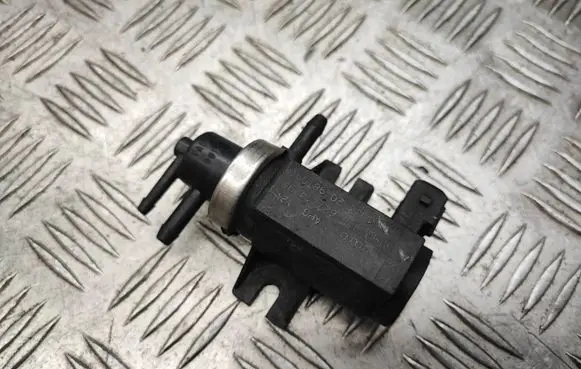 Audi A3 S3 8L Turbo solenoid valve 1H0906627