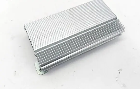 Dodge Grand Caravan Sound amplifier 68370208AA 36670J