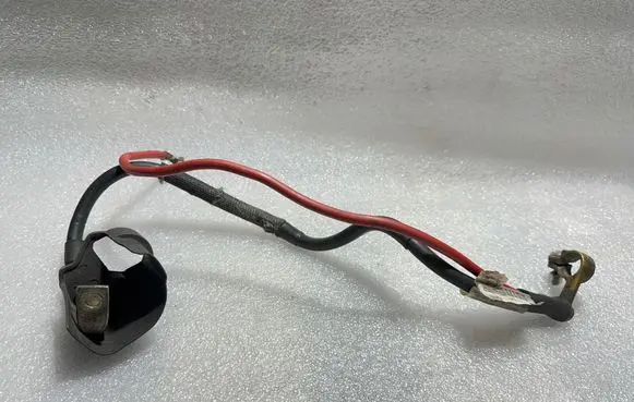 Volkswagen PASSAT B6 Positive cable (battery) 1K0971228L