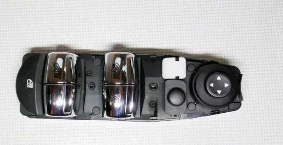 Mini Cooper Countryman F60 Electric window control switch 9354859