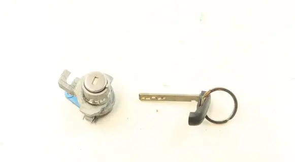 BMW 2 F44 Ignition key/card 