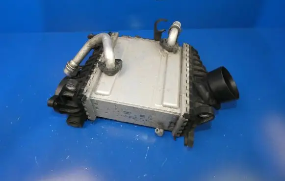 Mercedes-Benz E W213 Intercooler radiator A6540900100 A6540101004