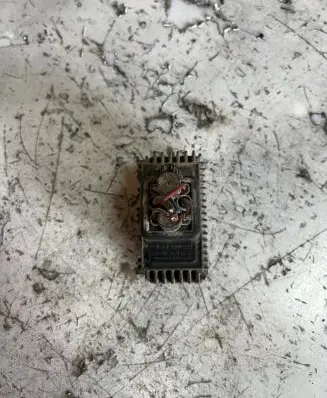 Opel Vectra C Glow plug pre-heat relay 09132691 51299008