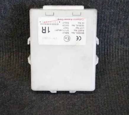 Suzuki Grand Vitara II Other devices 3717164JH1