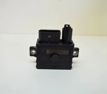 BMW 5 GT F07 Glow plug pre-heat relay 780015604