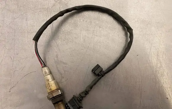 BMW 5 G30 G31 Lambda probe sensor 859385201 0281004651