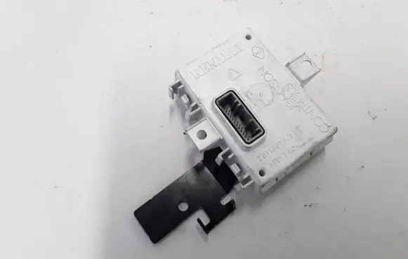 Renault Megane III GPS navigation control unit/module 280380655R