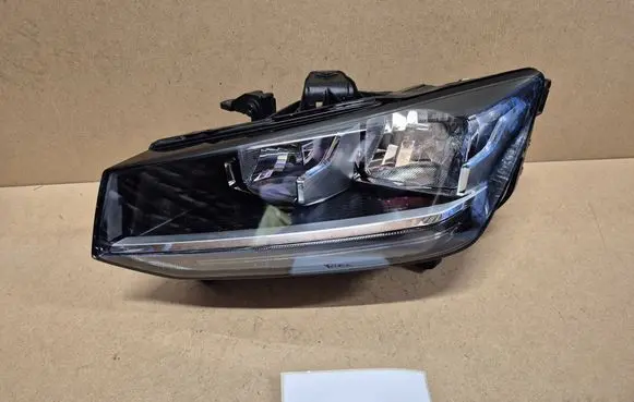 Audi Q2 - Headlight/headlamp 81A941003