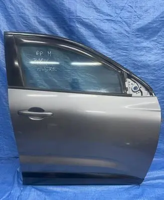 Renault Austral Front door