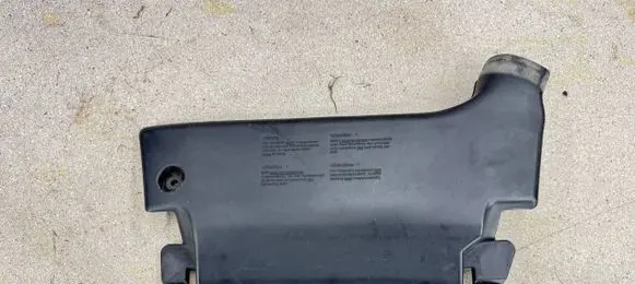 BMW 3 E46 Air intake duct part 7501988 13717501988