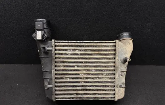 Audi A6 S6 C5 4B Intercooler radiator 8E0145805AA 038906051C