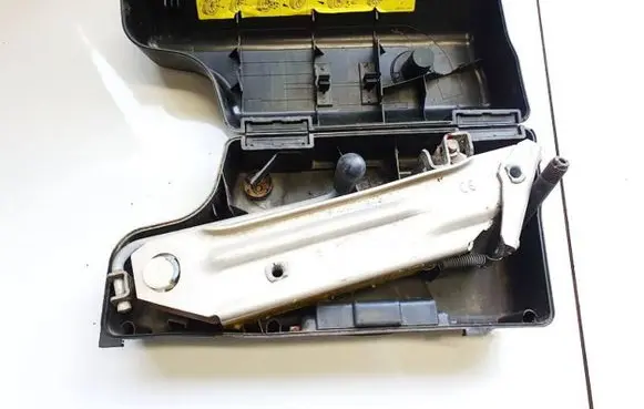 Audi A6 S6 C5 4B Lift Jack 8d0011031a