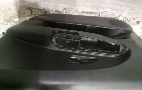 KIA Ceed Front door card panel trim