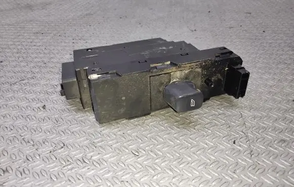 Volvo S80 Electric window control switch 30658147
