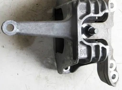 Hyundai i30 fastback Engine mount vacuum valve 21810-S0100 139020