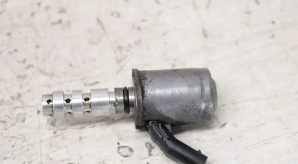 Skoda Superb B8 (3V) Oil pressure sensor 04L906455A